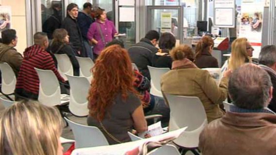 302.365 desempleados en marzo: España firma su peor dato de paro de la historia