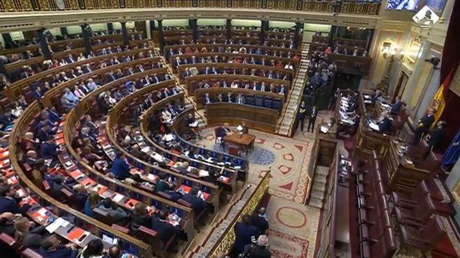 Podemos lleva al Congreso y al Senado la rebaja del 50 por ciento del sueldo de políticos y altos cargos