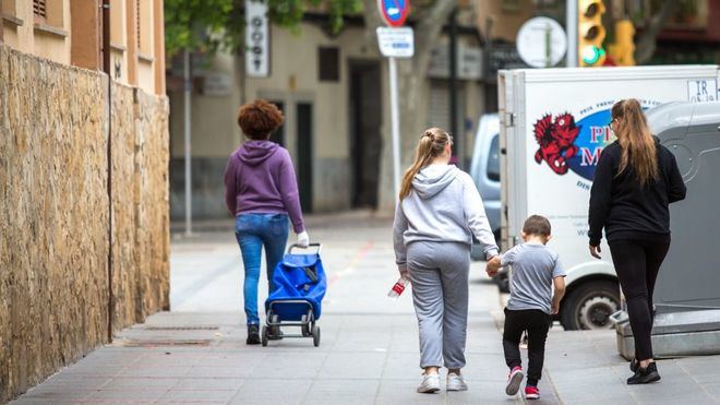 Los padres podrán salir a hacer deporte y pasear con sus hijos durante el mismo día