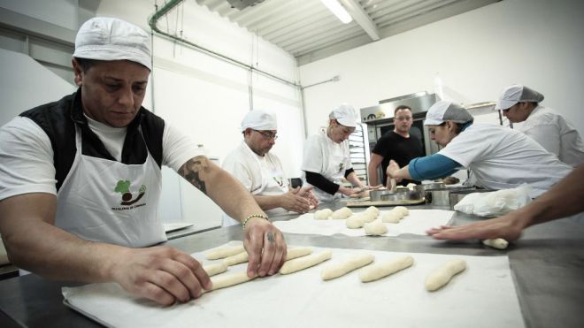 Los canarios, los que más horas trabajaron en el primer trimestre