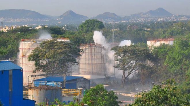 Siete muertos y miles de afectados por una fuga de gas en una planta química de India