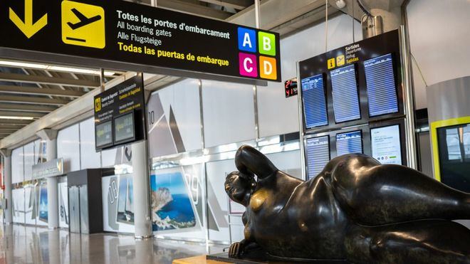 Los viajeros internacionales que entren en España ya deben guardar cuarentena