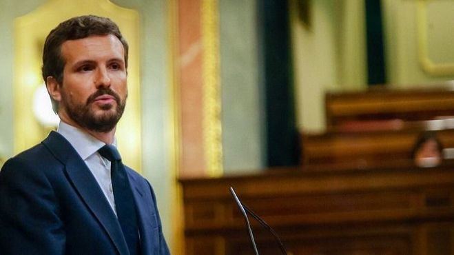 Casado ve a Sánchez 'como pollo sin cabeza' y cree irresponsable apoyarle