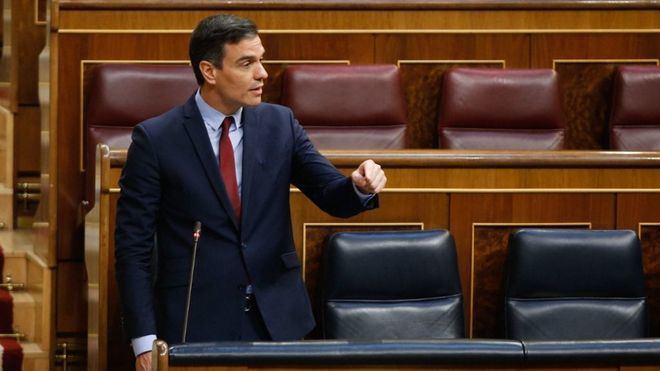 La quinta prórroga sale adelante por un estrecho margen de 15 votos