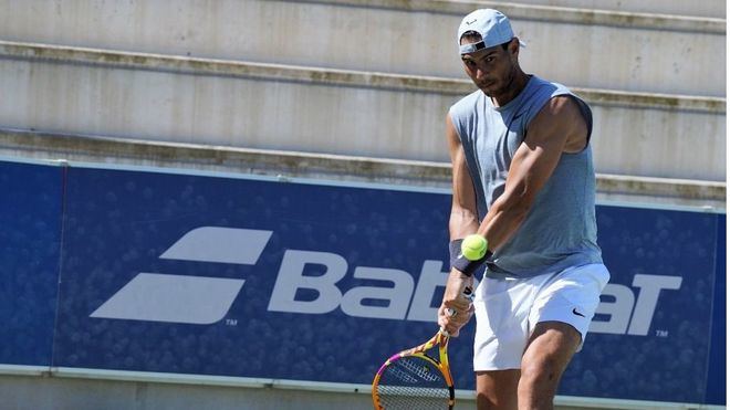 Nadal regresa a los entrenamientos en las pistas de su Academia, en Manacor