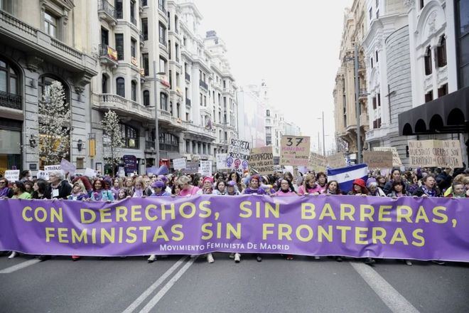 La juez rechaza archivar la causa del 8M y denuncia las trabas del Gobierno a dar información