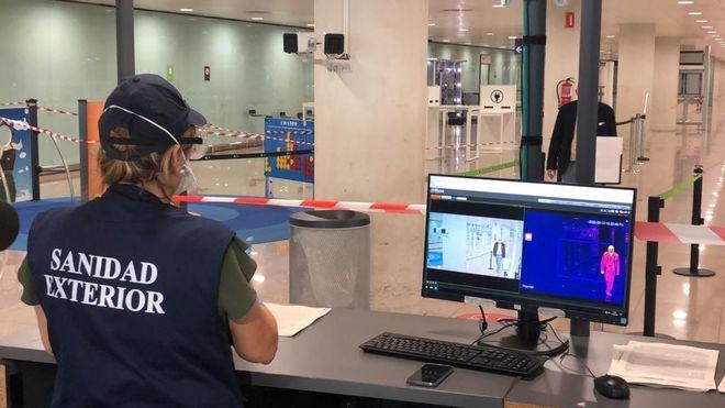 Estos son los tres controles que deberán pasar los viajeros que lleguen a España