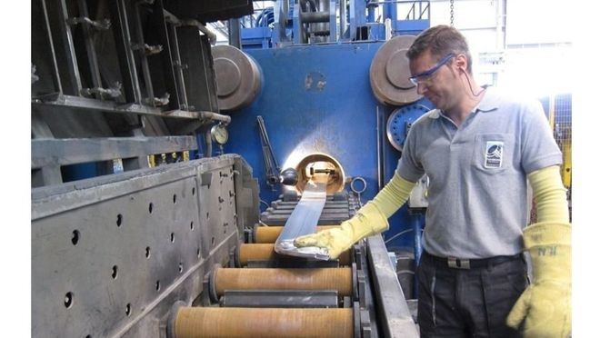 Expertos avisan de riesgos que podrían agudizar la caída económica en 2020