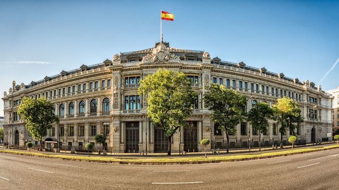 El Banco de España pide compatibilizar estar en ERTE con otro trabajo