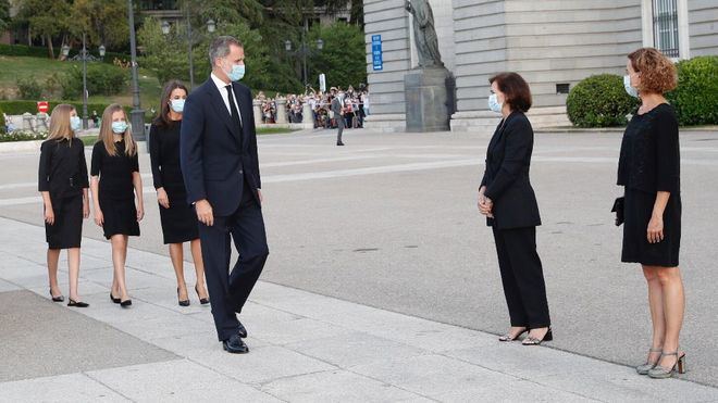 Los Reyes presiden el funeral por las víctimas del Covid celebrado en La Almudena