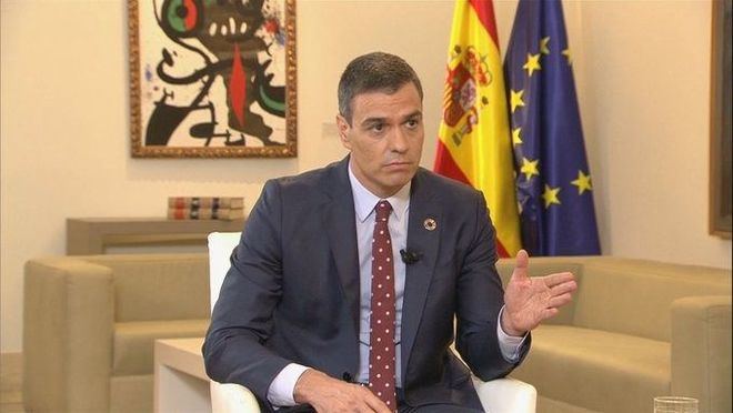 Sánchez se desmarca de las críticas a la prensa de Iglesias y Podemos