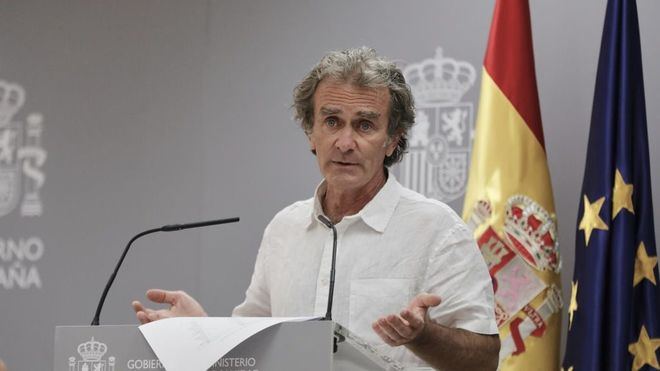 La Mesa del Turismo pide la dimisión de Fernando Simón por 'celebrar la ruina del sector'