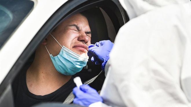 Un nuevo test rápido diagnostica el coronavirus en 20 minutos