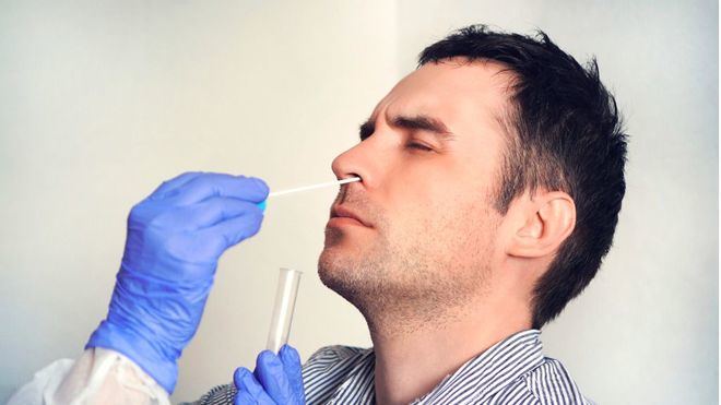 España supera los 2.400 nuevos contagios diarios, unos 400 más que en la jornada anterior