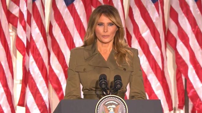 Melania Trump llama a la unidad y suaviza el agresivo discurso republicano