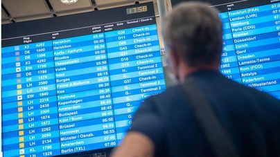Alemania estudia sustituir los test a pasajeros recién llegados por periodos de cuarentena