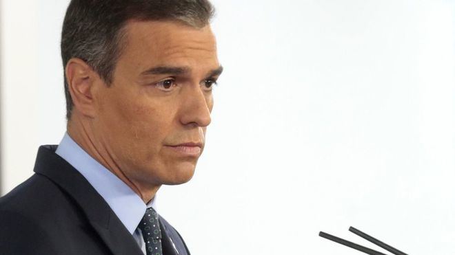 Sánchez dice a los padres que sus hijos están más seguros en clase aunque 'el riesgo cero no existe'