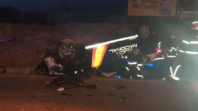 Dos policías heridos tras ser embestidos por el coche de unos narcos en Algeciras