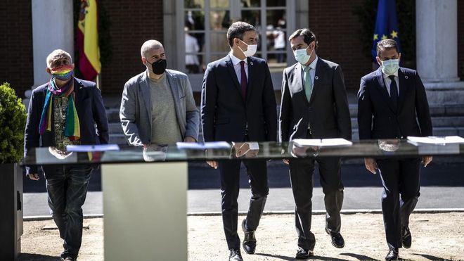 Gobierno y agentes sociales retoman las negociaciones sobre la prórroga de los ERTE