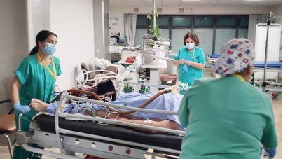 El riesgo de morir por coronavirus coincide con el patrón de "riesgo normal" relacionado con la edad