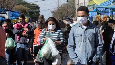 Latinoamérica tantea más apertura tras seis meses de pandemia y 310.000 muertes