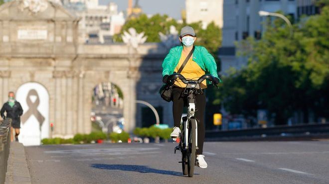 Madrid también anuncia restricciones en la movilidad y concentración de personas
