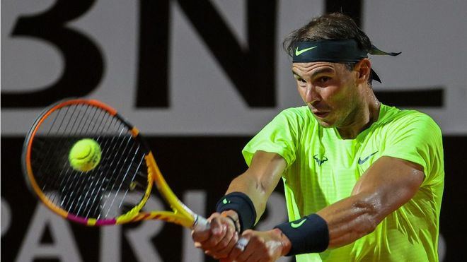 Nadal imparable, Djokovic sufre