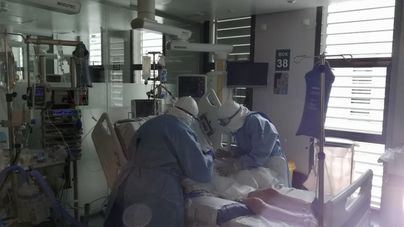 Los expertos prevén el pico de presión en las UCIs durante la tercera semana de noviembre