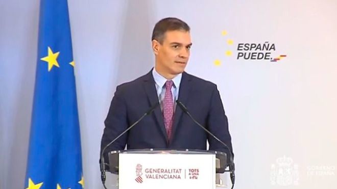 Sánchez se desdice y ya no promete la vacuna para diciembre: ahora habla de mayo