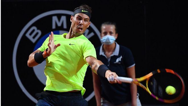 Trabajada victoria de Nadal ante Thompson que le sitúa en los cuartos de final del Masters de París