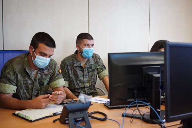 Los rastreadores militares han realizado ya medio millón de contactos telefónicos