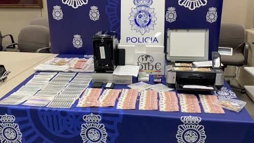 Detenido un menor que fabricaba y vendía billetes falsos de 10, 20 y 50 euros