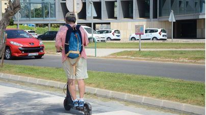 Los patinetes eléctricos no pueden circular desde este sábado por las aceras