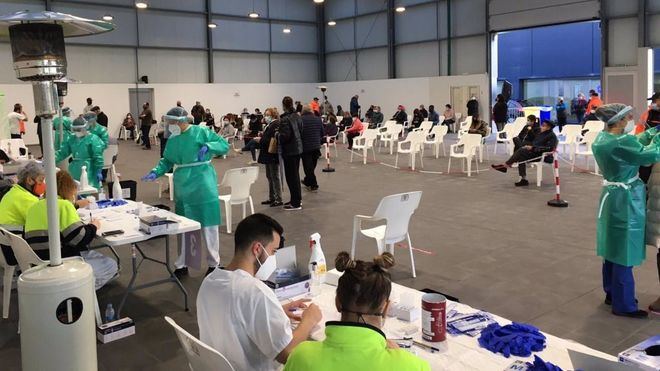 Sanidad registra más de 30.500 nuevos contagios desde el jueves y 4.420 el último día