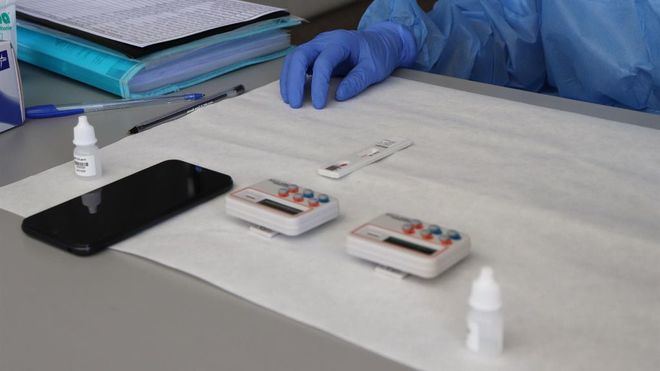 La incidencia de los contagios en España se dispara hasta rozar los 690 casos por 100.000 habitantes
