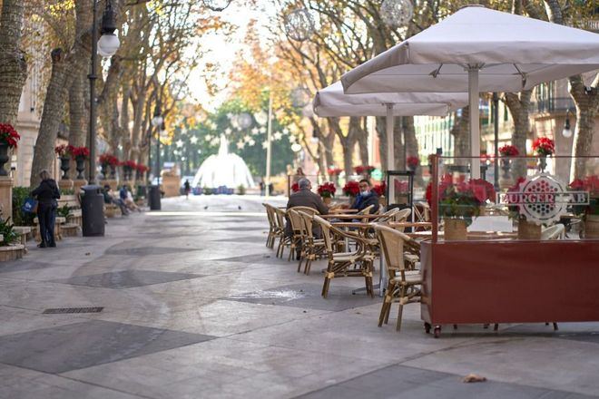 El 13 por ciento de negocios de hostelería no ha rescatado del ERTE a ningún trabajador