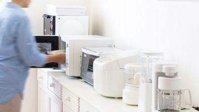 Cae el precio de la luz y este domingo saldrá prácticamente gratis