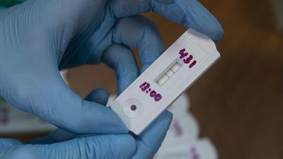 Descenso intersemanal de contagios en España, con cerca de 10.000 casos menos