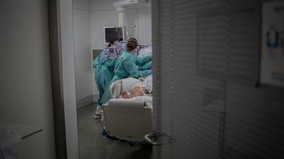 Sanidad registra un nuevo récord de fallecidos con 766 y España supera los tres millones de contagios