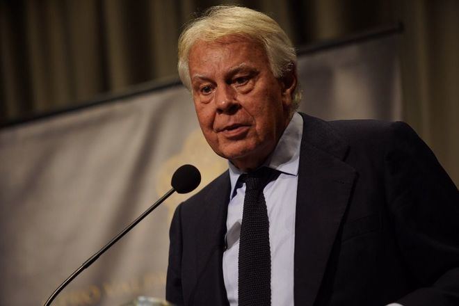 Felipe González, sobre Iglesias: 'Cuando se mete la pata lo oportuno es sacarla pronto, y yo no quiero que la saque'