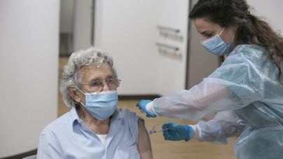La vacuna blinda las residencias ante el coronavirus: "Son los espacios más seguros"