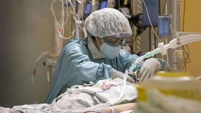Sanidad notifica 2.662 nuevos casos en las últimas 24 horas y la incidencia baja a 168