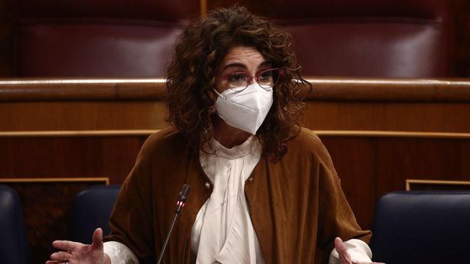 Montero: 'Los trabajadores en ERTE pagarán a Hacienda en función de lo que han cobrado'