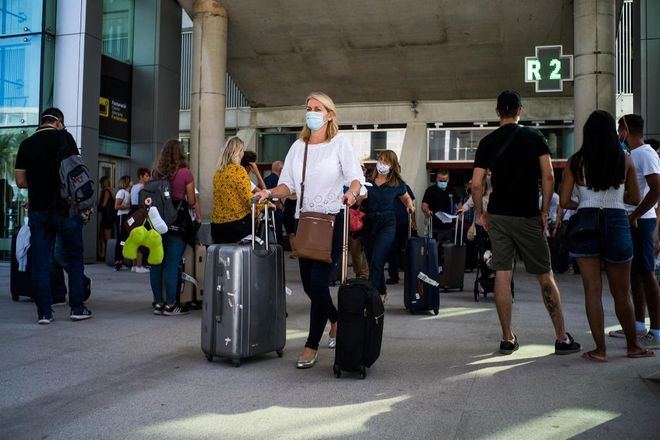 Los primeros turistas alemanes aterrizan en Mallorca