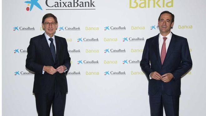 Bankia y CaixaBank ultiman su fusión, que esperan consumar este próximo viernes