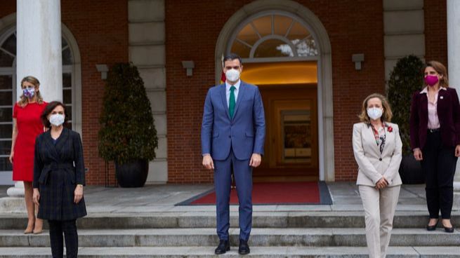 Sánchez remodela su Gobierno y presume de un Ejecutivo feminista