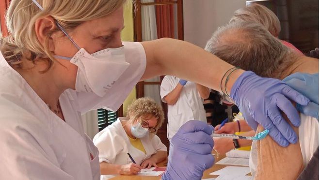 Récord de vacunación en EEUU con 4,6 millones de dosis en un solo día