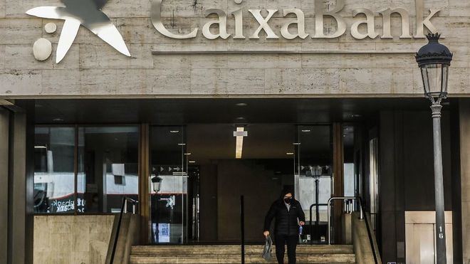 CaixaBank informa a los trabajadores del proceso de reestructuración laboral de la entidad