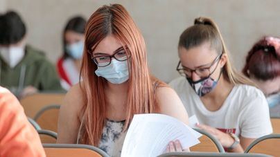 Sanidad recomienda hacer la EBAU con una distancia de 1,5 metros y ventilar 15 minutos antes las clases