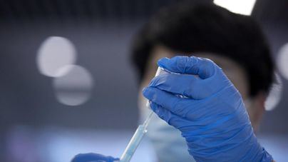 Descienden los contagios en España y se reduce ligeramente la tasa de incidencia